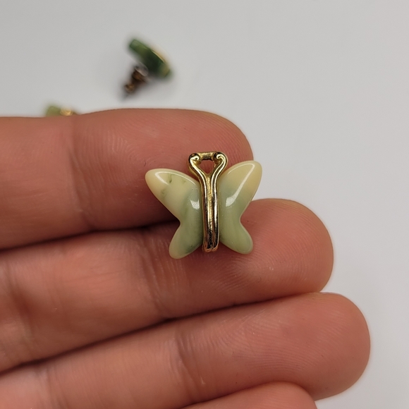 Mini jade and gold butterfly earrings and necklace pendant set - Picture 3 of 4